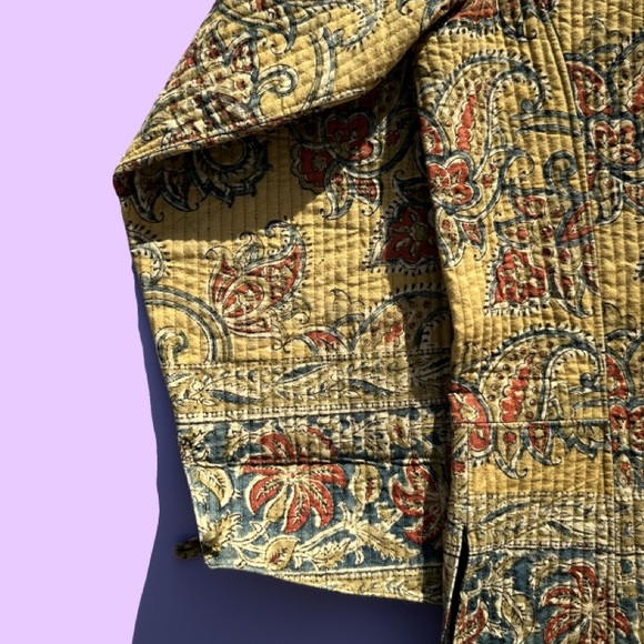 Sam Hilu Mandarin Style Jacket
Vintage 1990's
Size: Small - Picture 6 of 8